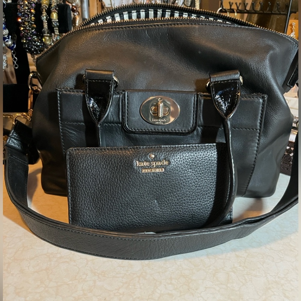 Kate Spade Soft Black Satchel w/matching wallet, 11 card slots & Licence Window
